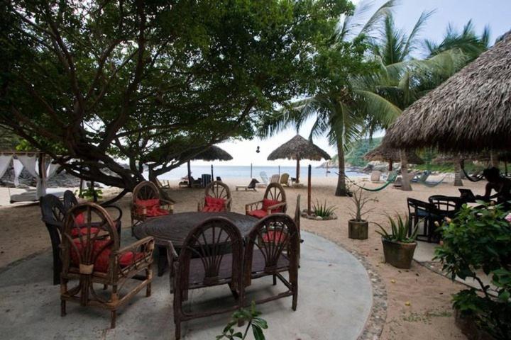 Hotel Bahia De La Luna Arroyo Cruz Exterior photo